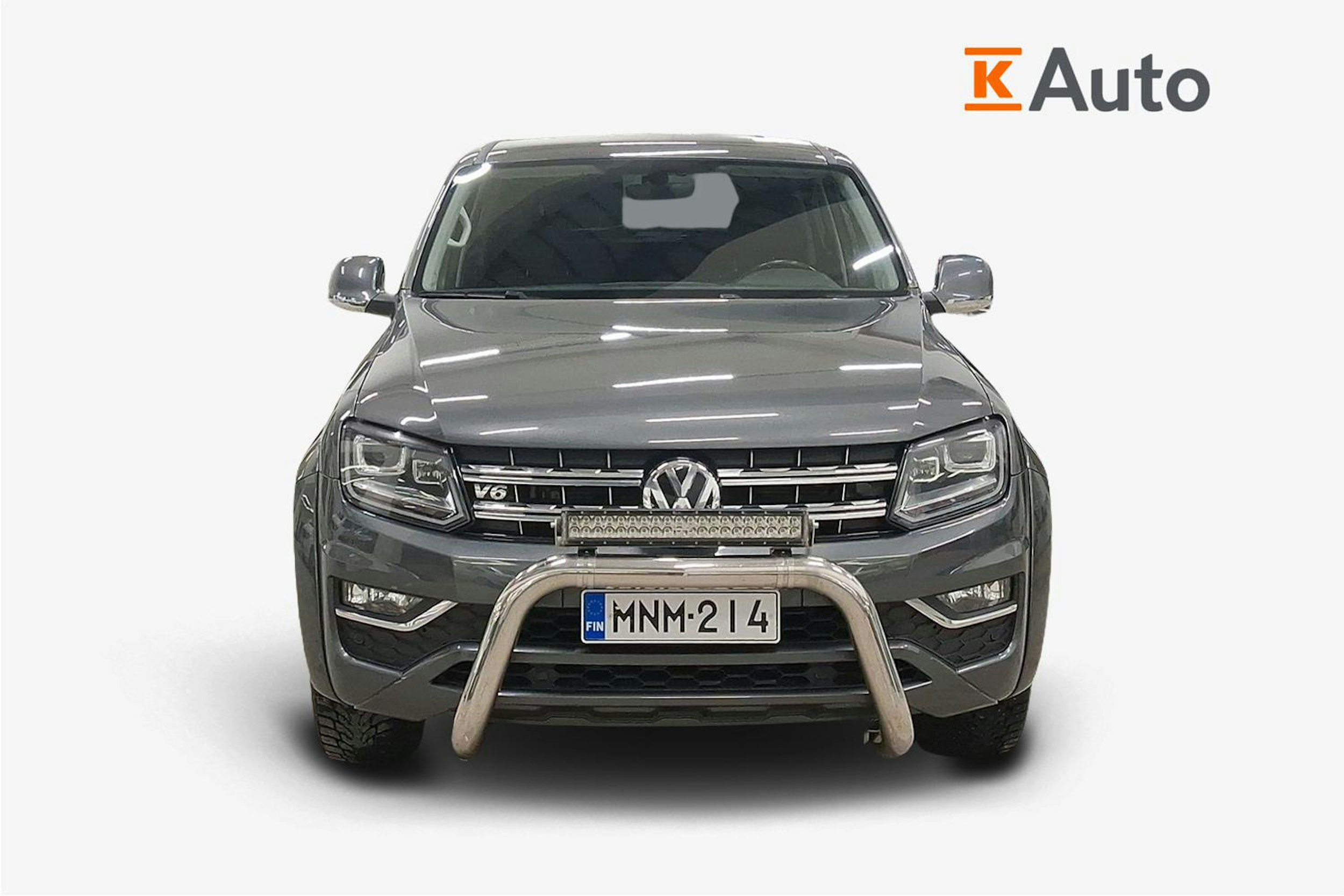harmaa Volkswagen Amarok 2018 kuva 5.