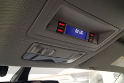 harmaa Volkswagen Amarok 2018 kuva 24.