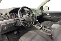 valkoinen Volkswagen Amarok 2018 kuva 8.