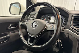 valkoinen Volkswagen Amarok 2018 kuva 13.