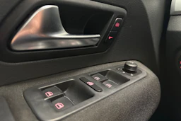 valkoinen Volkswagen Amarok 2018 kuva 19.