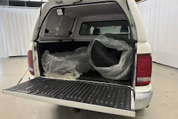 valkoinen Volkswagen Amarok 2018 kuva 31.