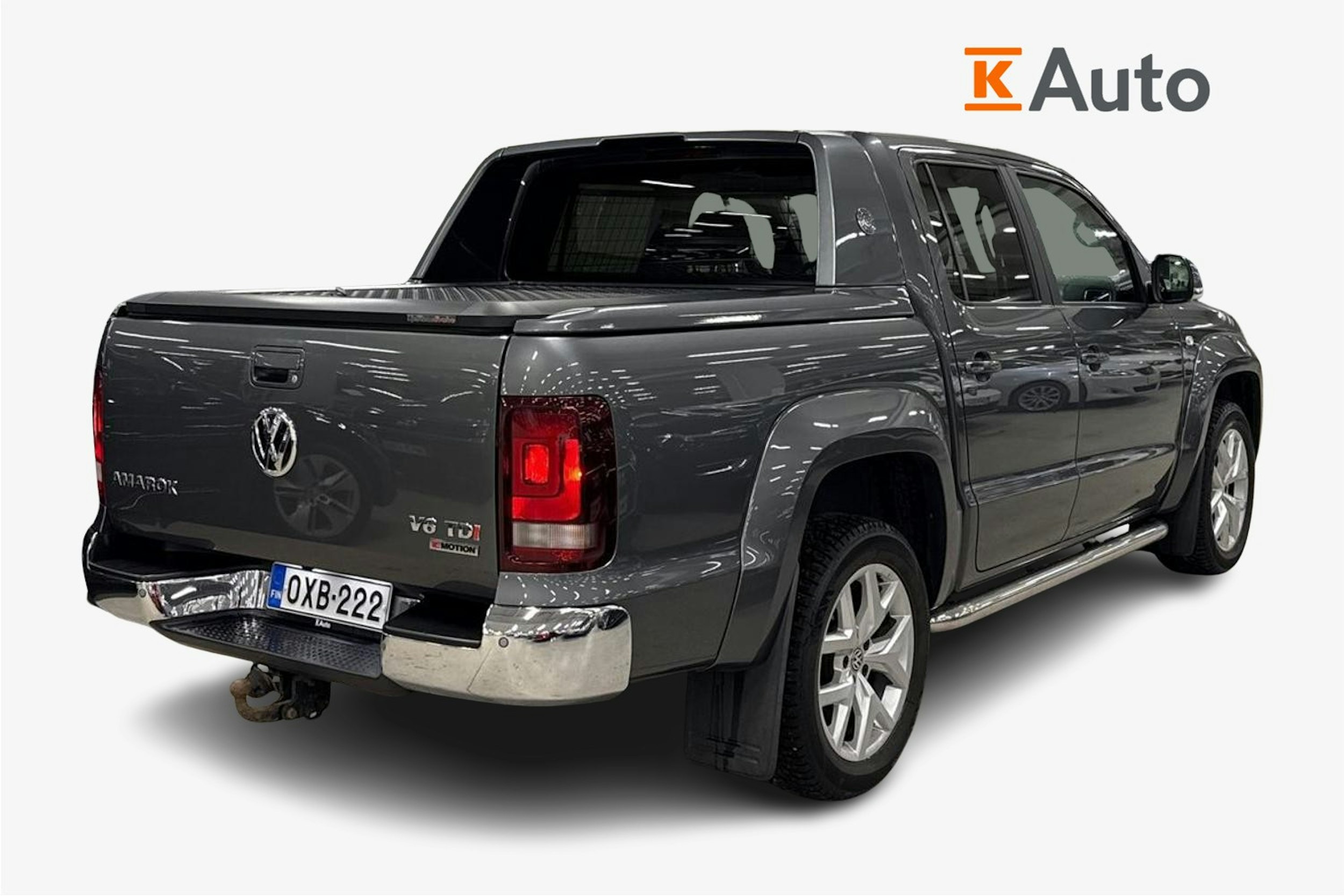 Harmaa Volkswagen Amarok 2018 kuva 3.