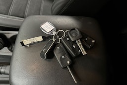 Valkoinen Volkswagen Amarok 2018 kuva 18.