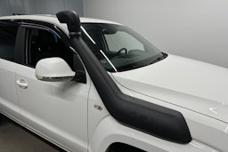 Valkoinen Volkswagen Amarok 2018 kuva 21.
