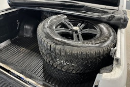 Valkoinen Volkswagen Amarok 2018 kuva 22.