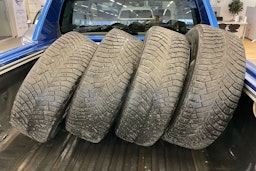 Sininen Volkswagen Amarok 2018 kuva 13.