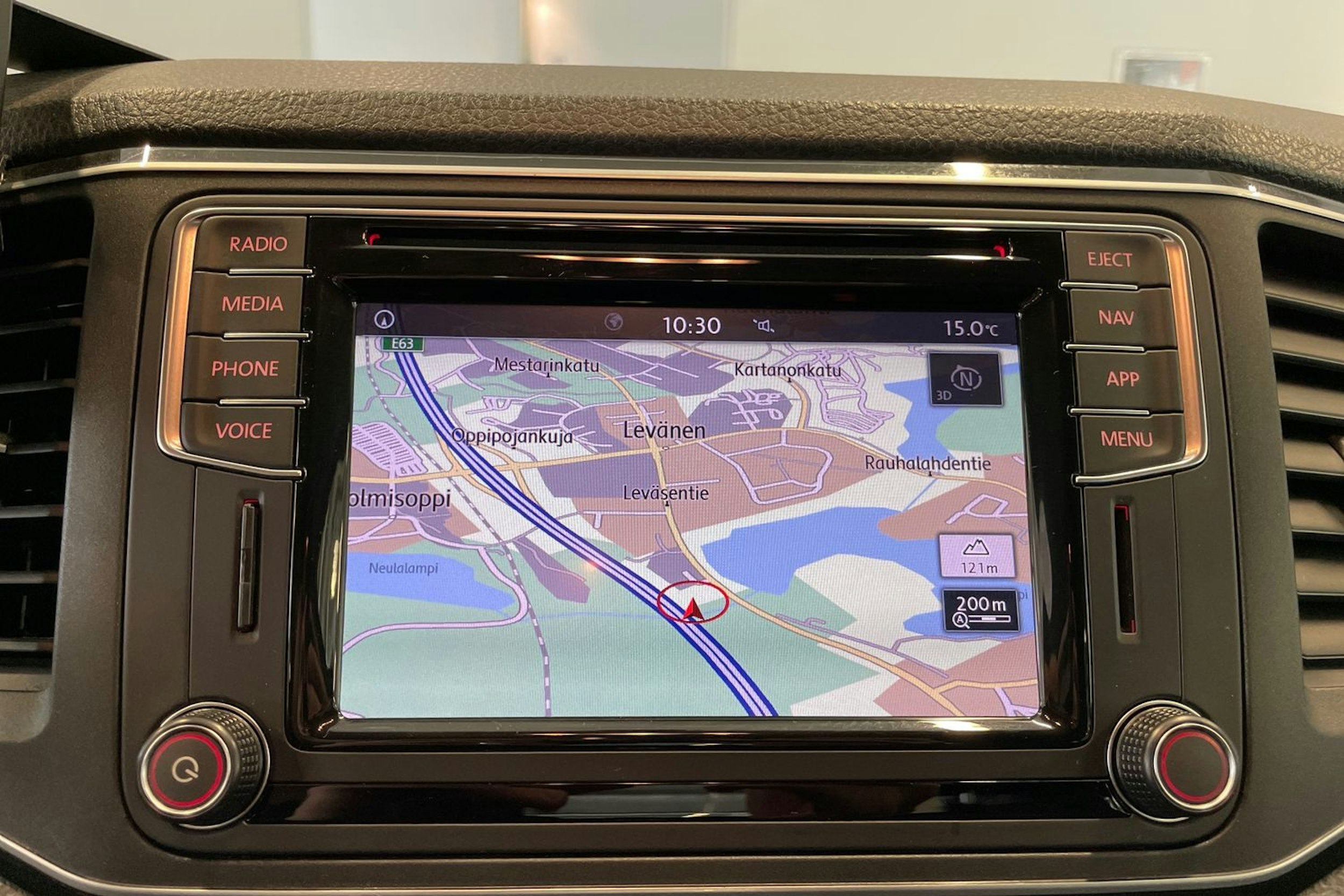 Sininen Volkswagen Amarok 2018 kuva 19.