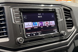 sininen Volkswagen Amarok 2018 kuva 19.