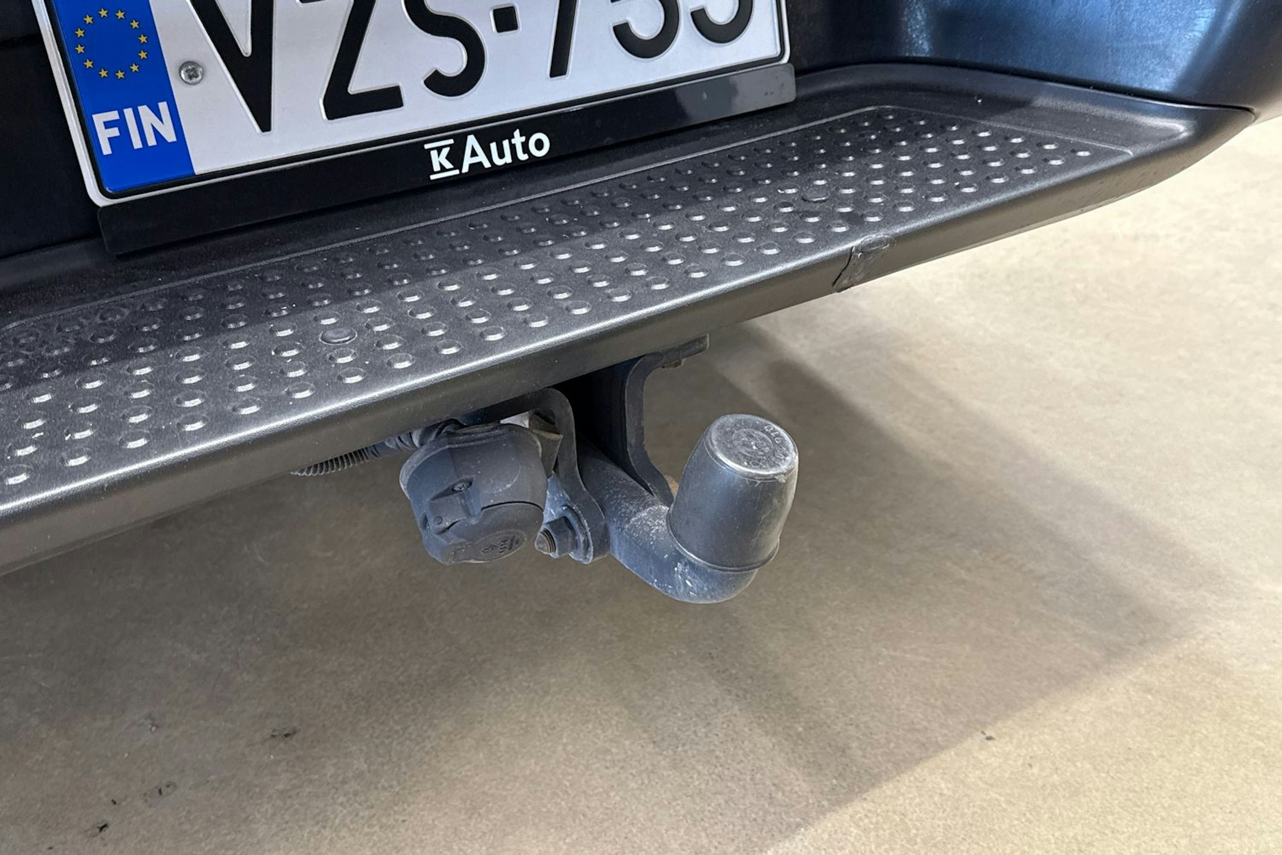 sininen Volkswagen Amarok 2018 kuva 29.