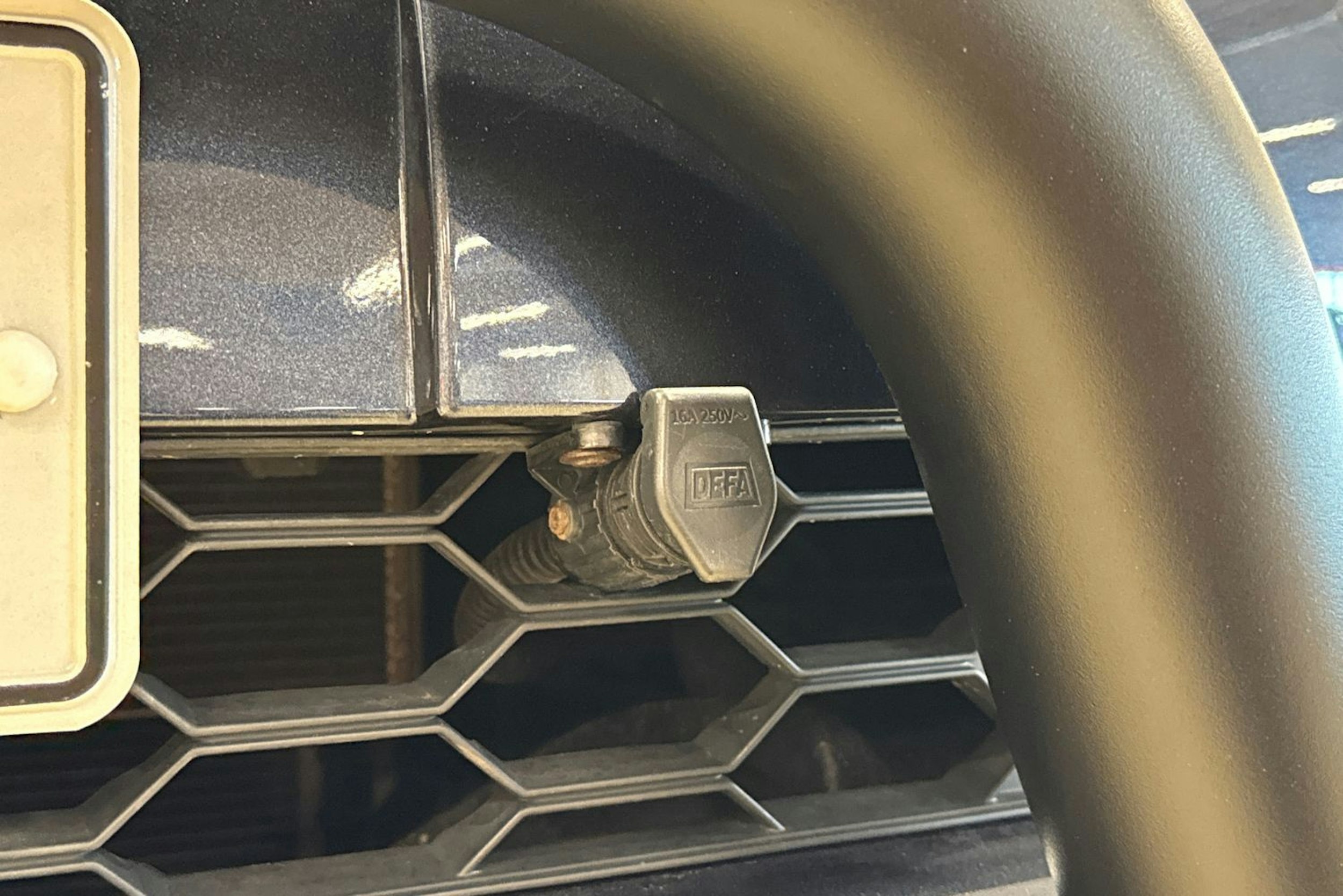 sininen Volkswagen Amarok 2018 kuva 30.
