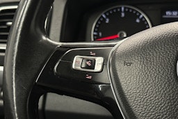 musta Volkswagen Amarok 2018 kuva 14.