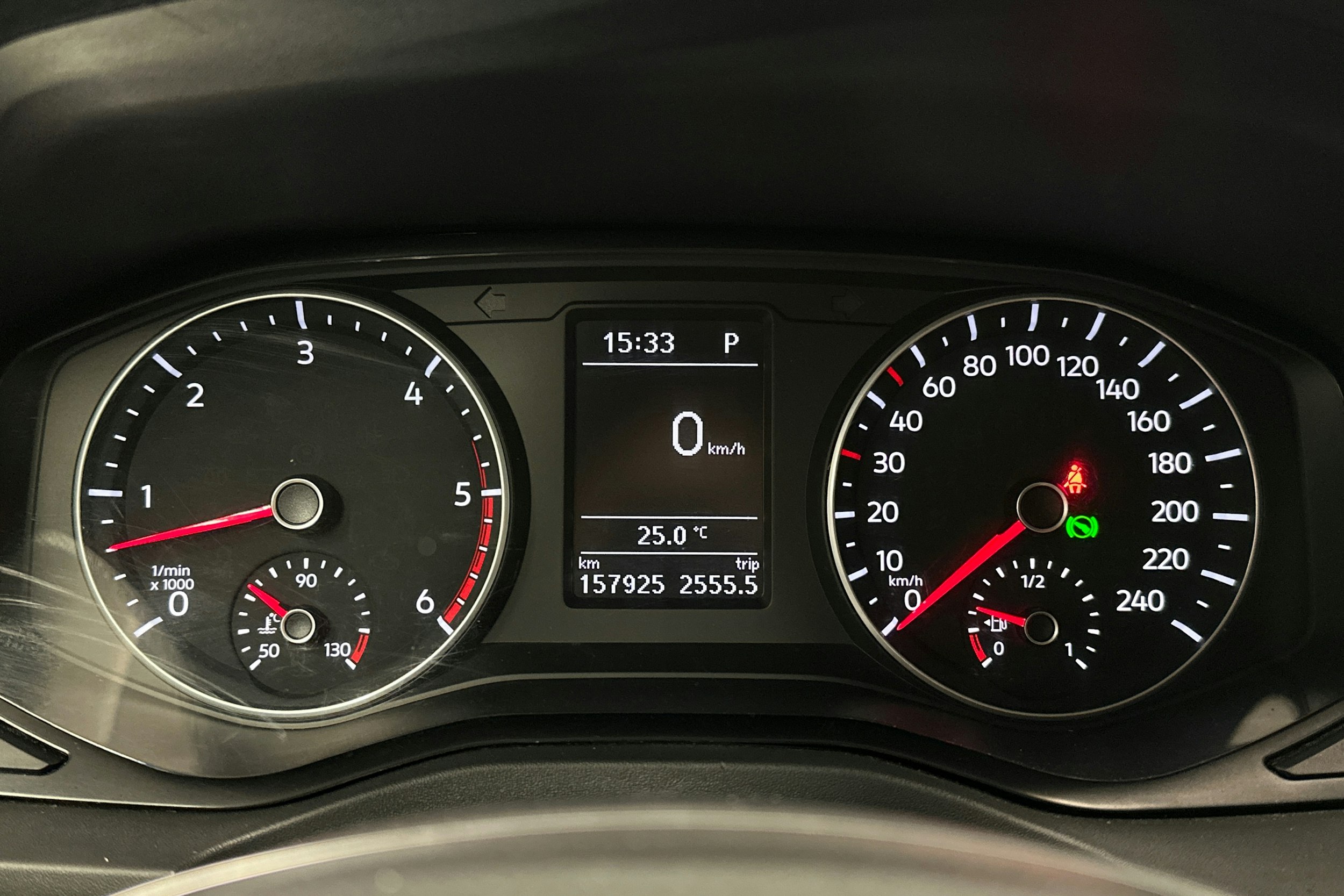 musta Volkswagen Amarok 2018 kuva 16.