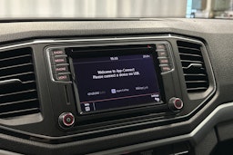 musta Volkswagen Amarok 2018 kuva 18.