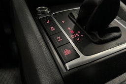 musta Volkswagen Amarok 2018 kuva 22.