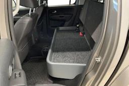 ruskea (beige) Volkswagen Amarok 2018 kuva 11.