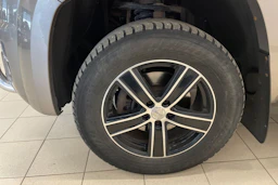 ruskea (beige) Volkswagen Amarok 2018 kuva 13.