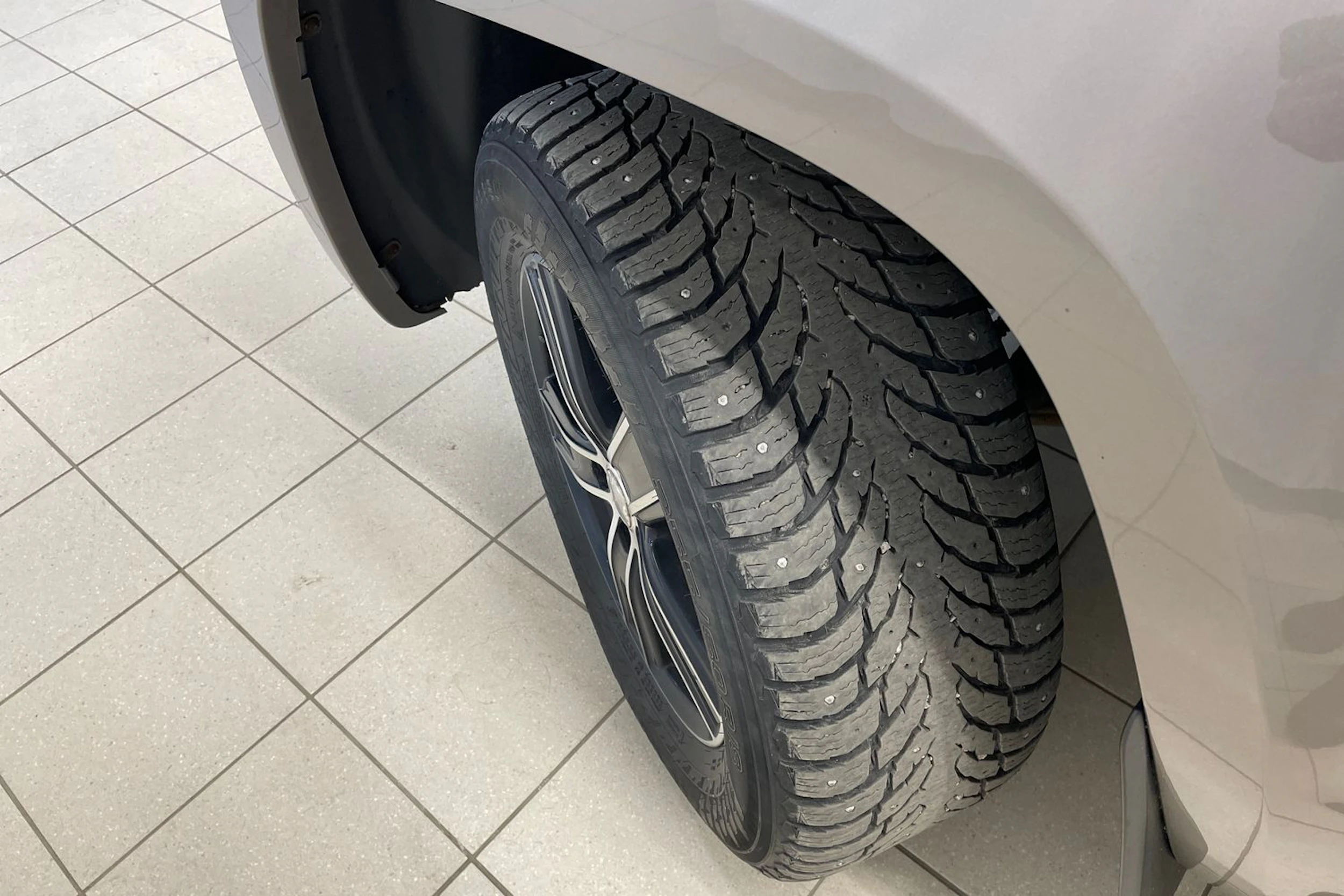 ruskea (beige) Volkswagen Amarok 2018 kuva 15.