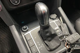 ruskea (beige) Volkswagen Amarok 2018 kuva 17.