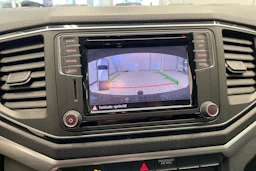 ruskea (beige) Volkswagen Amarok 2018 kuva 18.