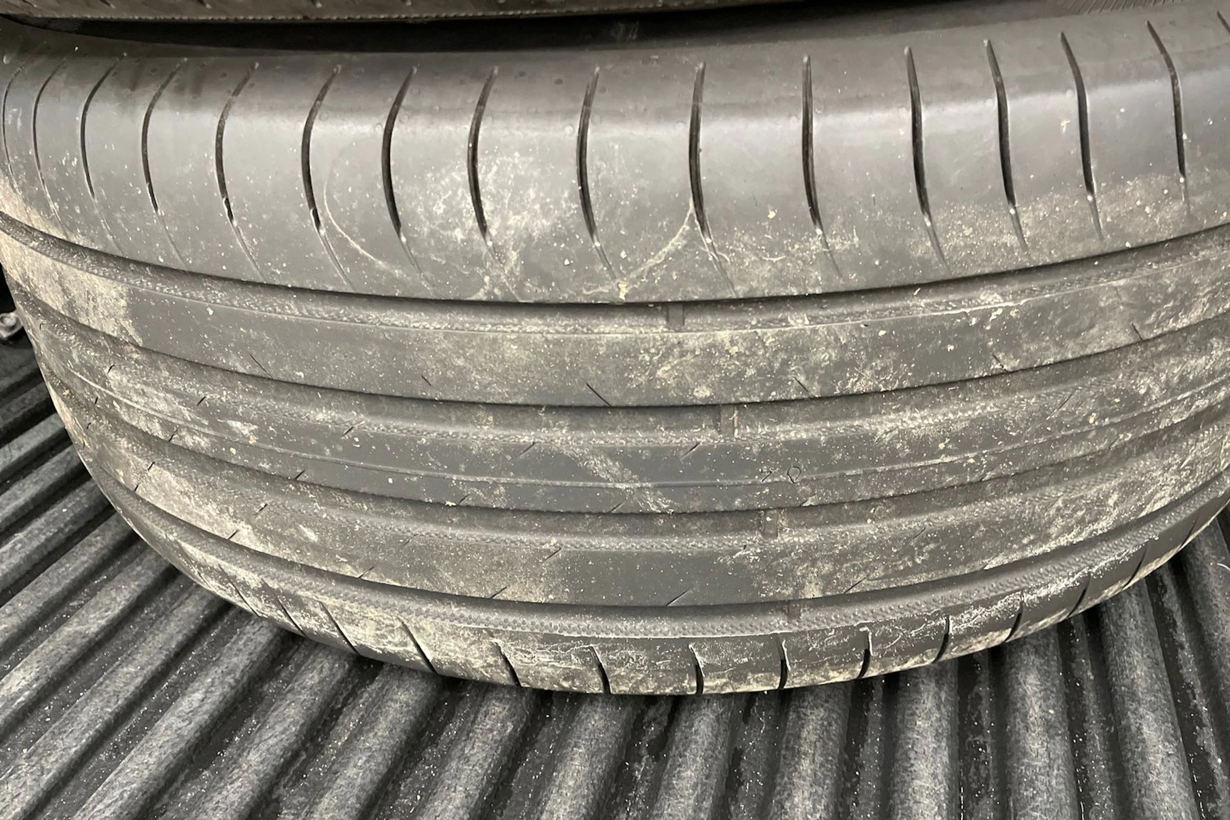 ruskea (beige) Volkswagen Amarok 2018 kuva 23.