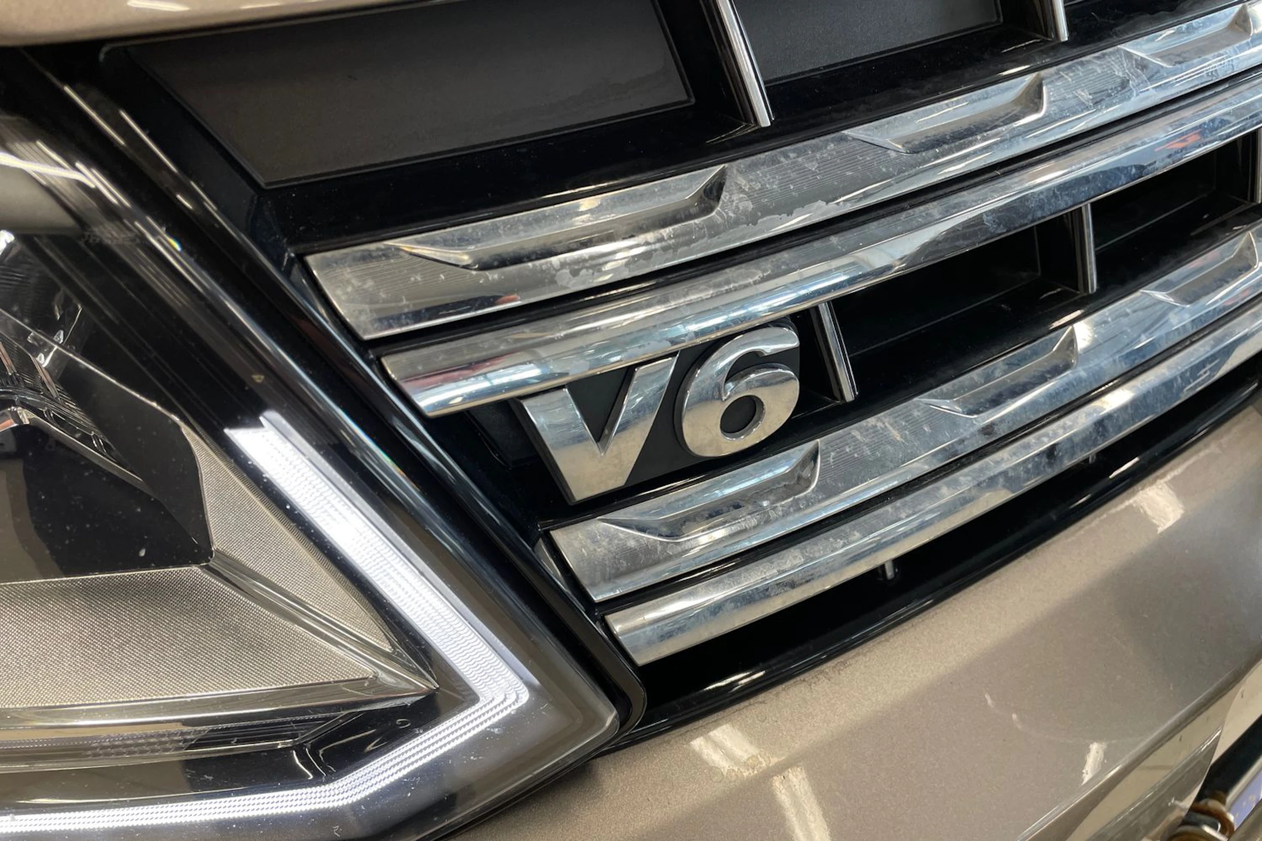 ruskea (beige) Volkswagen Amarok 2018 kuva 28.