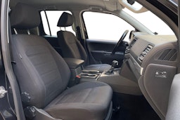 musta Volkswagen Amarok 2018 kuva 10.