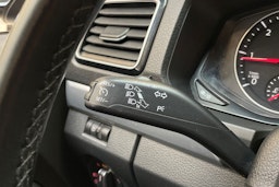 musta Volkswagen Amarok 2018 kuva 24.