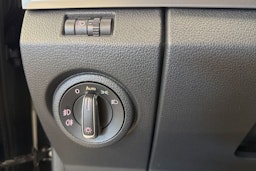 musta Volkswagen Amarok 2019 kuva 20.