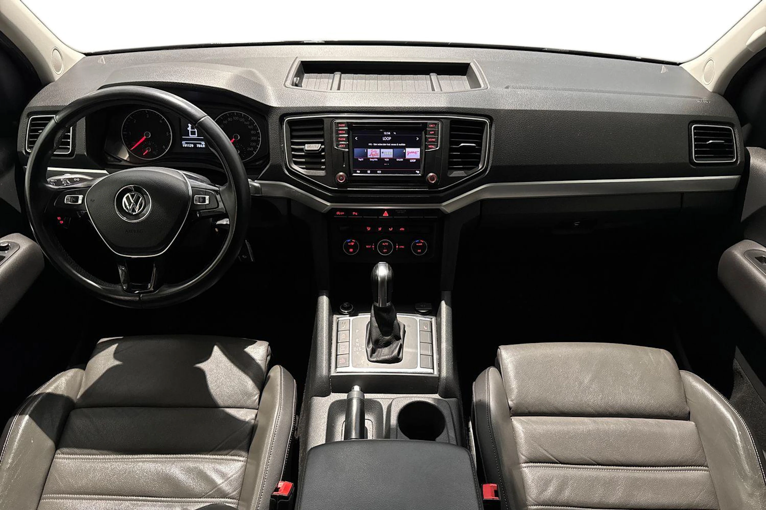 musta Volkswagen Amarok 2019 kuva 9.