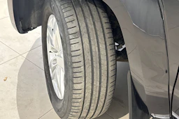 musta Volkswagen Amarok 2019 kuva 13.