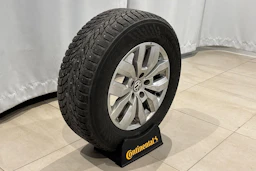 musta Volkswagen Amarok 2019 kuva 15.