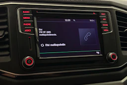 musta Volkswagen Amarok 2019 kuva 22.