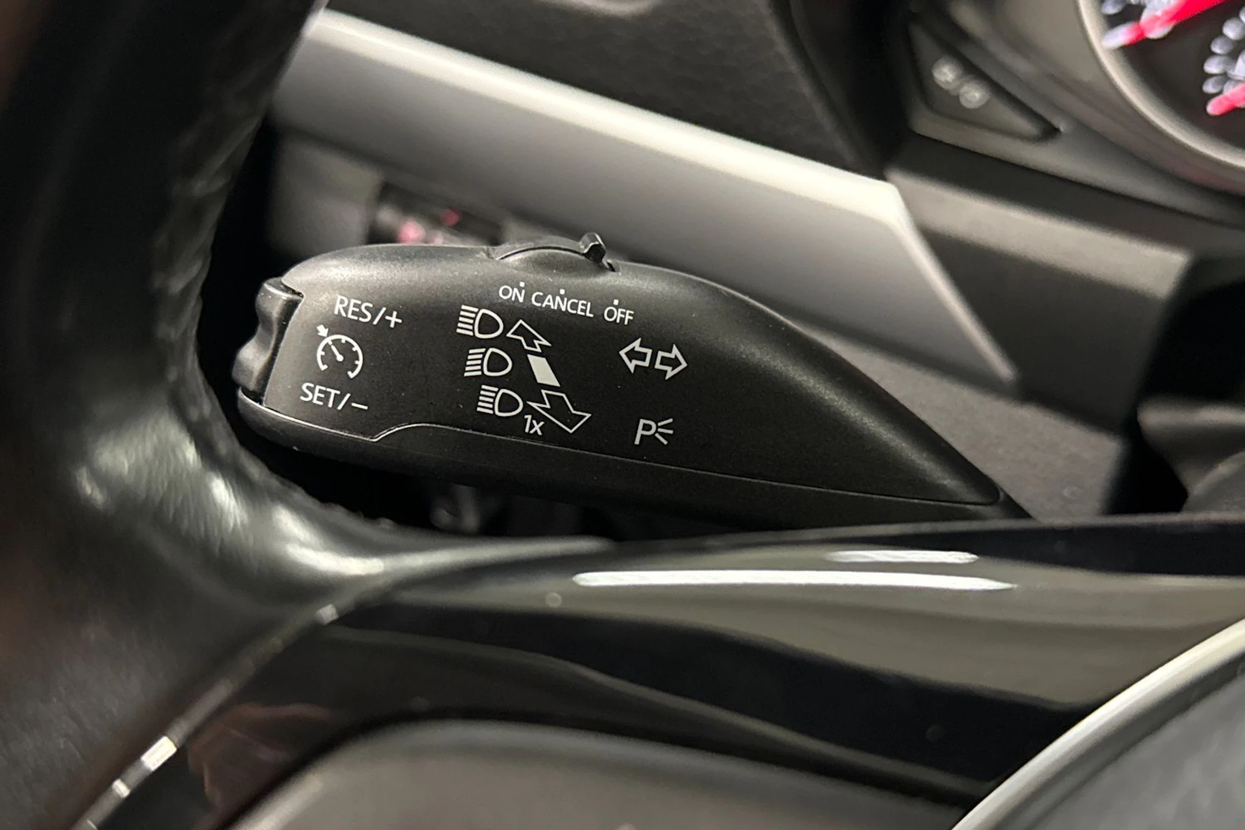 valkoinen Volkswagen Amarok 2019 kuva 19.
