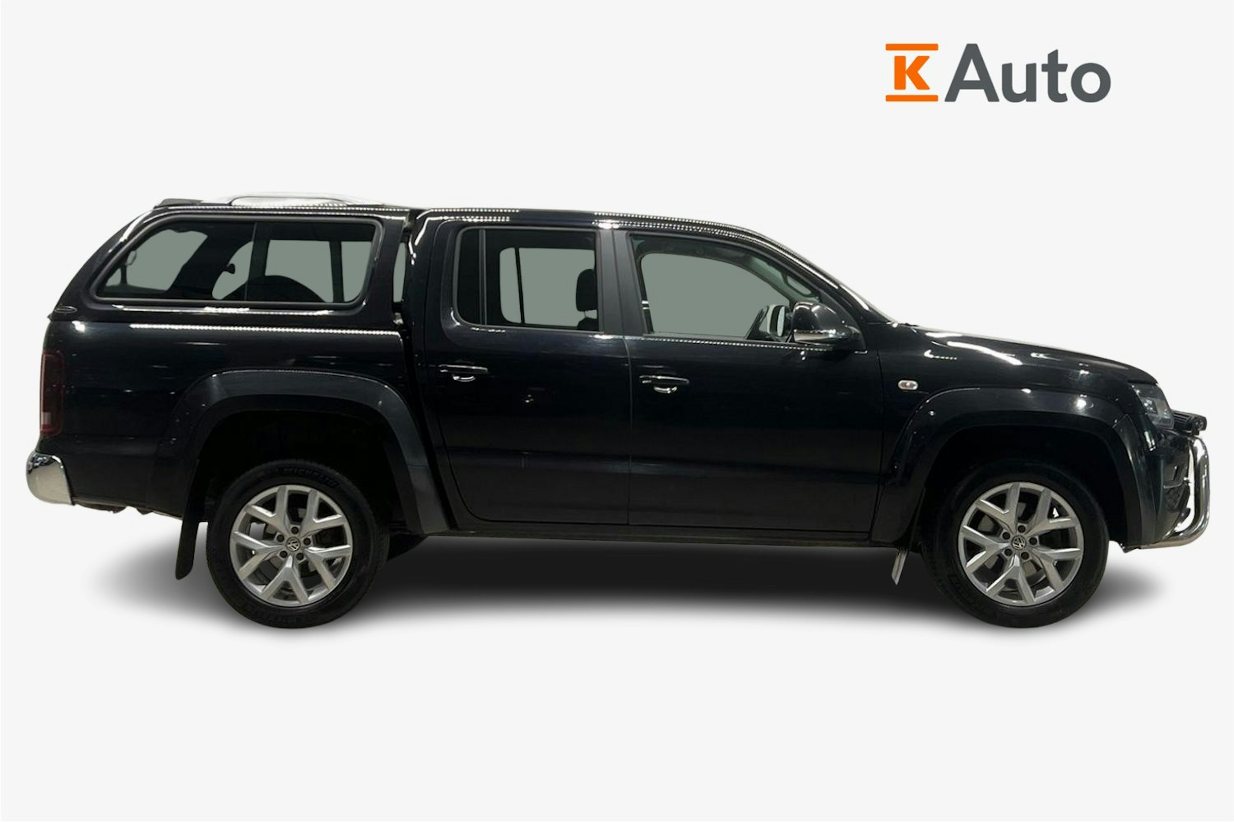 Musta Volkswagen Amarok 2019 kuva 7.