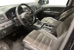 Musta Volkswagen Amarok 2019 kuva 8.