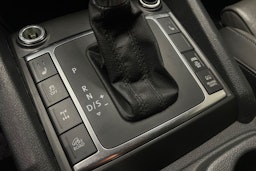 Musta Volkswagen Amarok 2019 kuva 19.