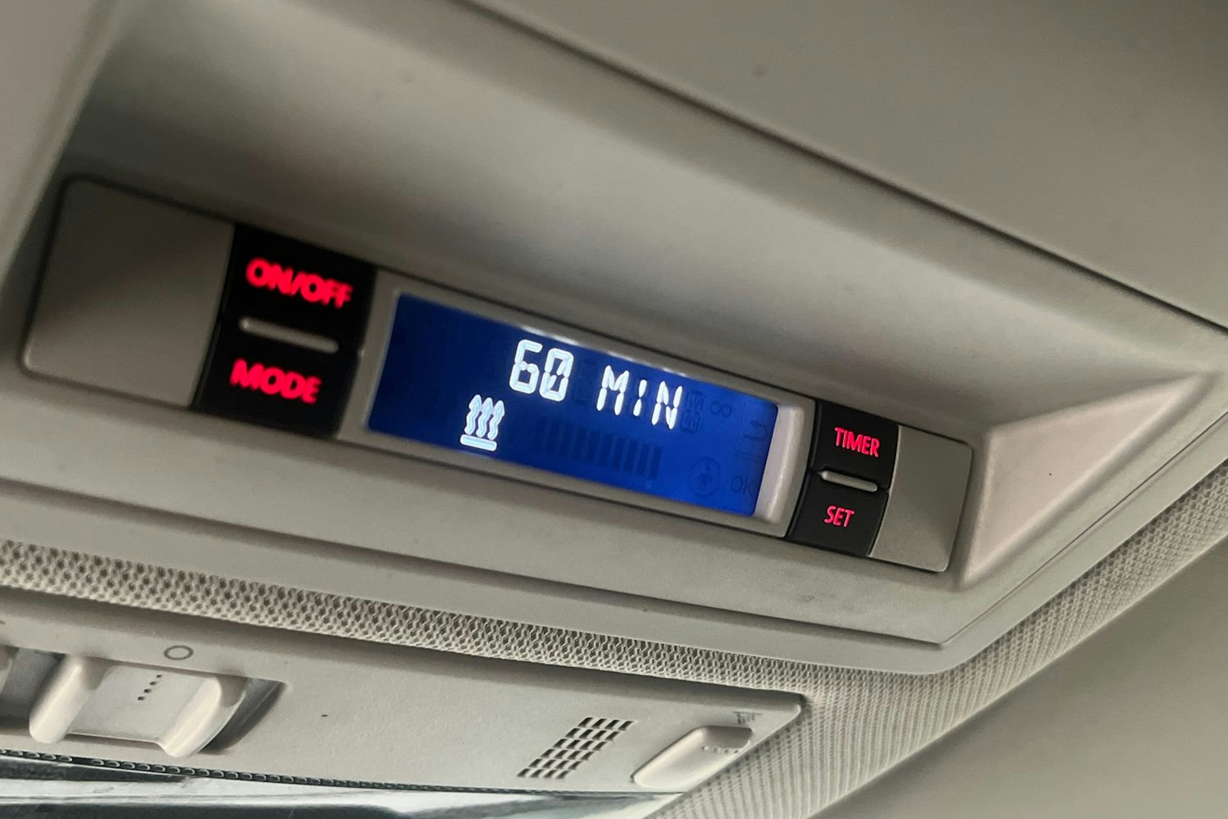 Musta Volkswagen Amarok 2019 kuva 20.