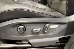 Musta Volkswagen Amarok 2019 kuva 21.