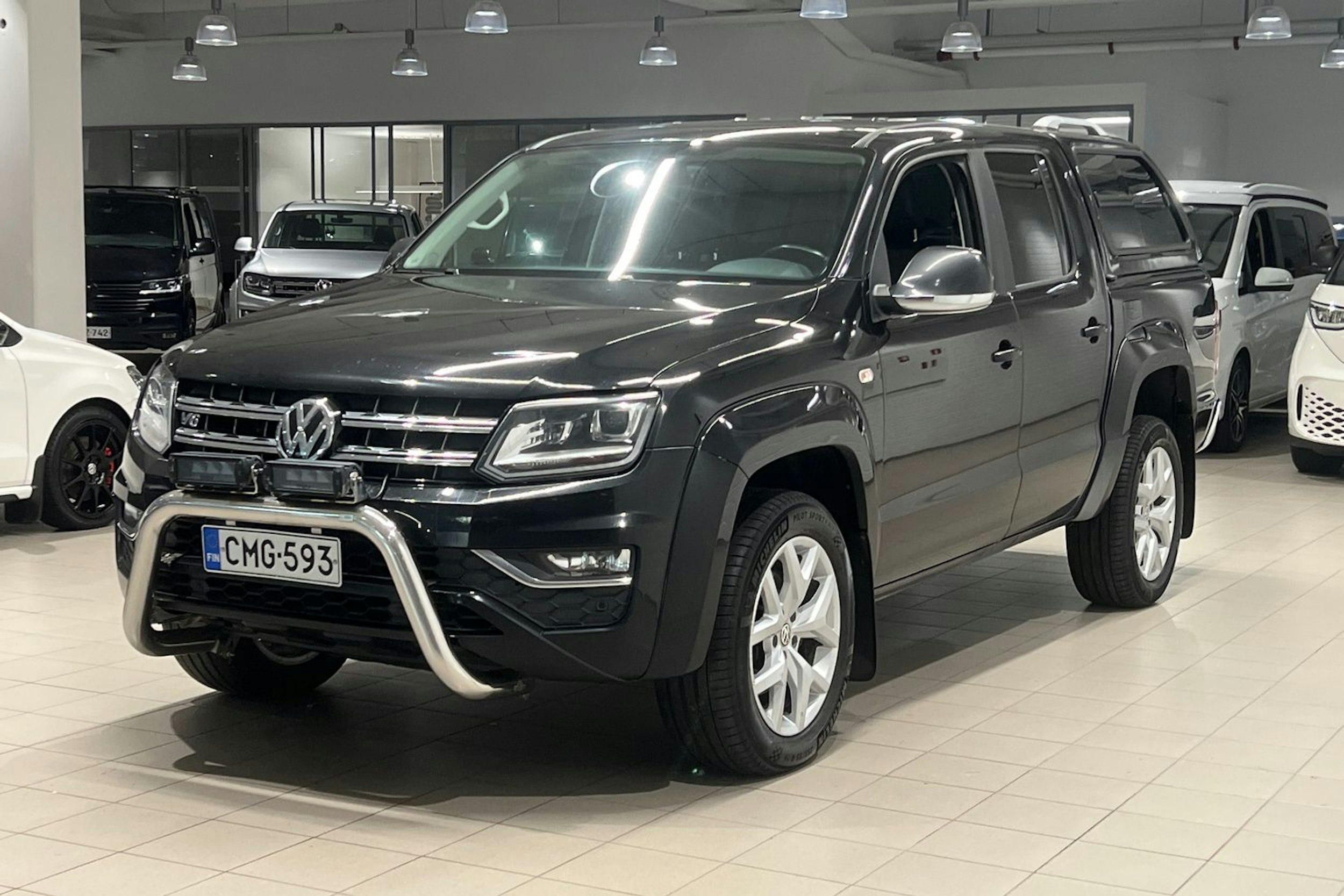Musta Volkswagen Amarok 2019 kuva 25.
