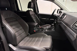 Musta Volkswagen Amarok 2019 kuva 29.