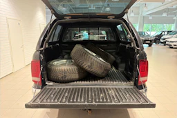 Musta Volkswagen Amarok 2019 kuva 31.