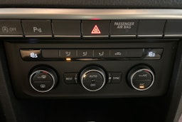 Musta Volkswagen Amarok 2019 kuva 17.