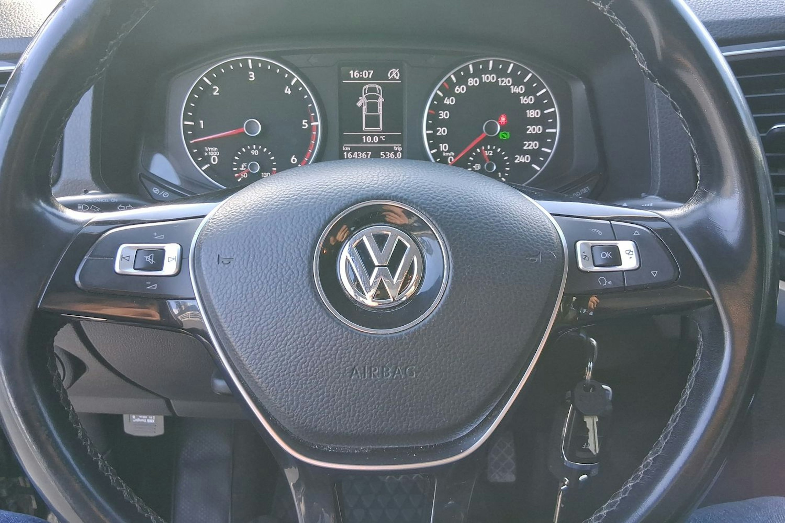 musta Volkswagen Amarok 2019 kuva 17.