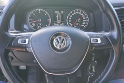 musta Volkswagen Amarok 2019 kuva 17.