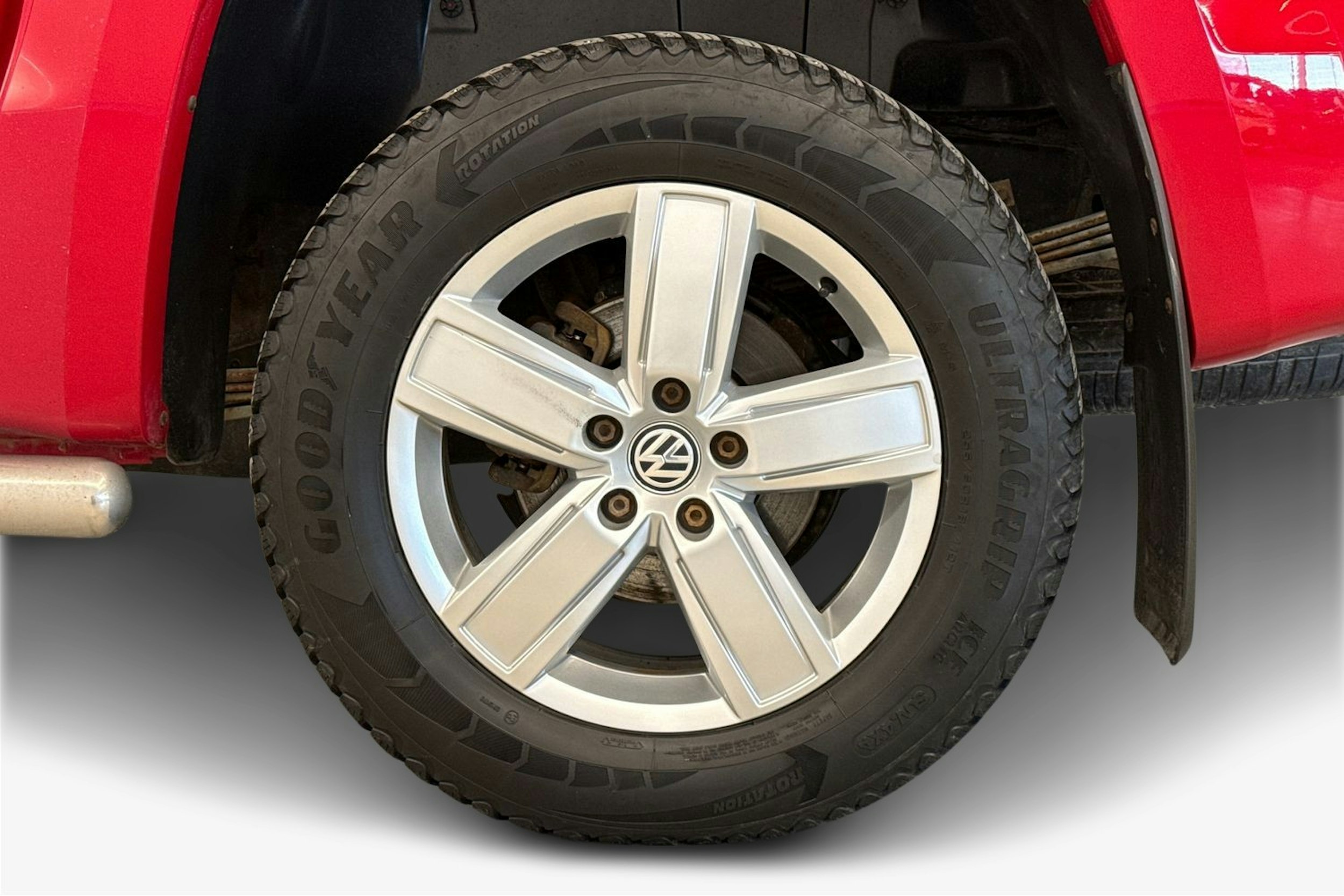 punainen Volkswagen Amarok 2019 kuva 12.