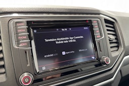 punainen Volkswagen Amarok 2019 kuva 22.