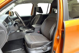oranssi Volkswagen Amarok 2019 kuva 7.