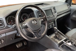 oranssi Volkswagen Amarok 2019 kuva 9.