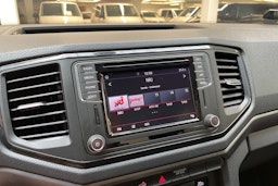 oranssi Volkswagen Amarok 2019 kuva 22.